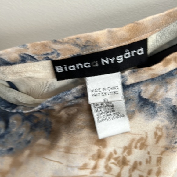 100% silk asymmetrical vintage skirt by Nygard - Picture 3 of 9